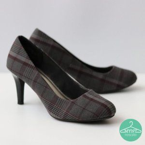 Comfort Plus by Predictions Heel in Grey Burgundy Tartan Plaid